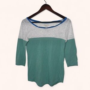 American Eagle Outfitters Feather Light Colorblock Shirt with 3/4 Length Sleeves